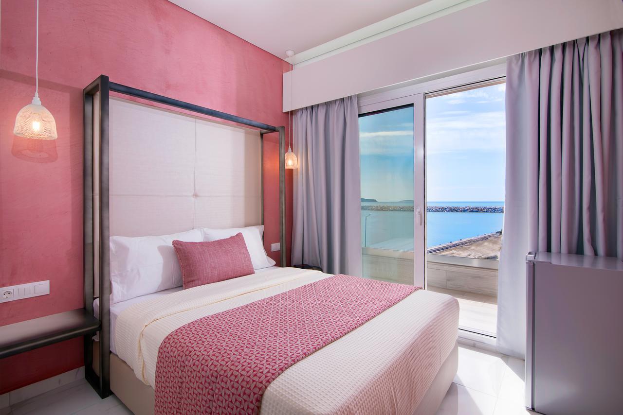 Molos Hotel リメナリア エクステリア 写真
