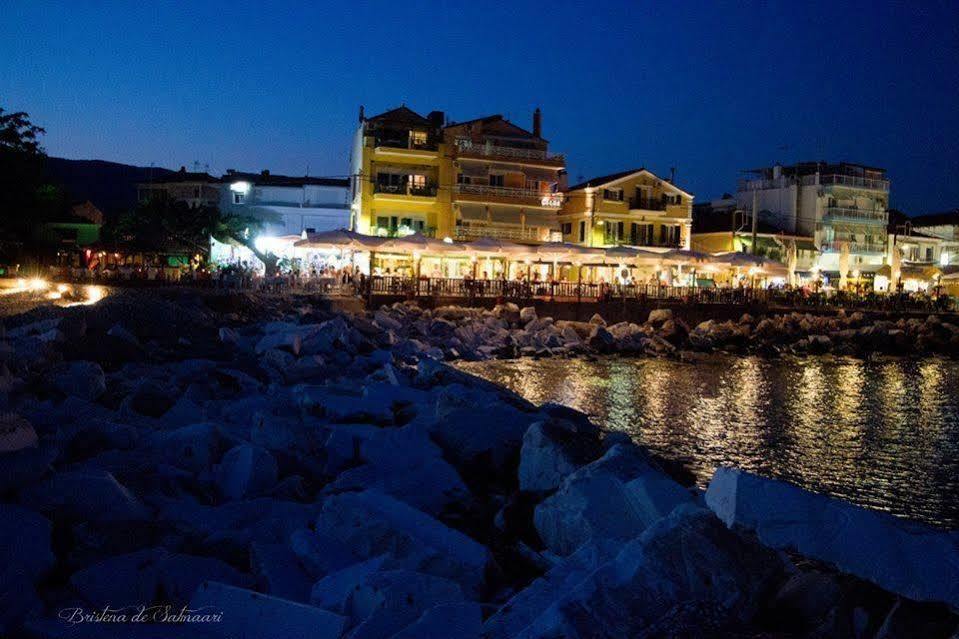 Molos Hotel リメナリア エクステリア 写真